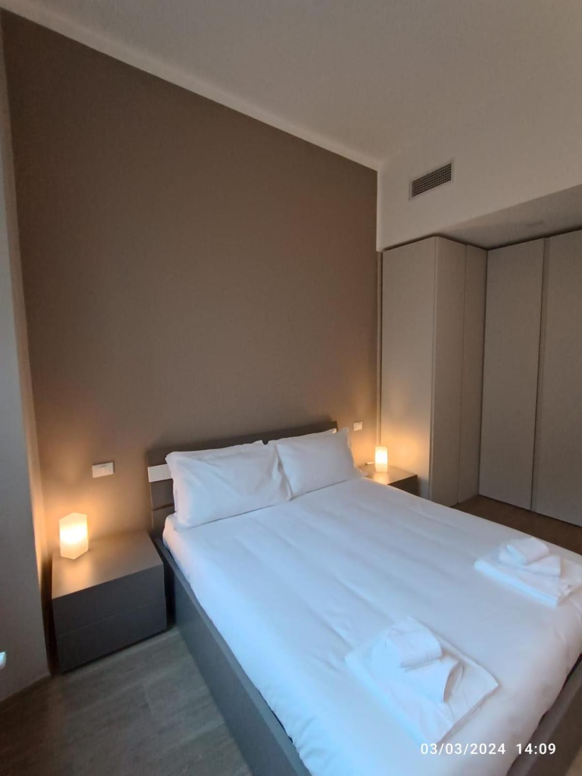 Be-C0 Centrale Luxury & Family Apt Милан Экстерьер фото